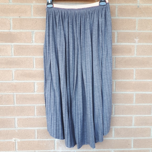 American Eagle high-low skirt - Picture 2 of 5